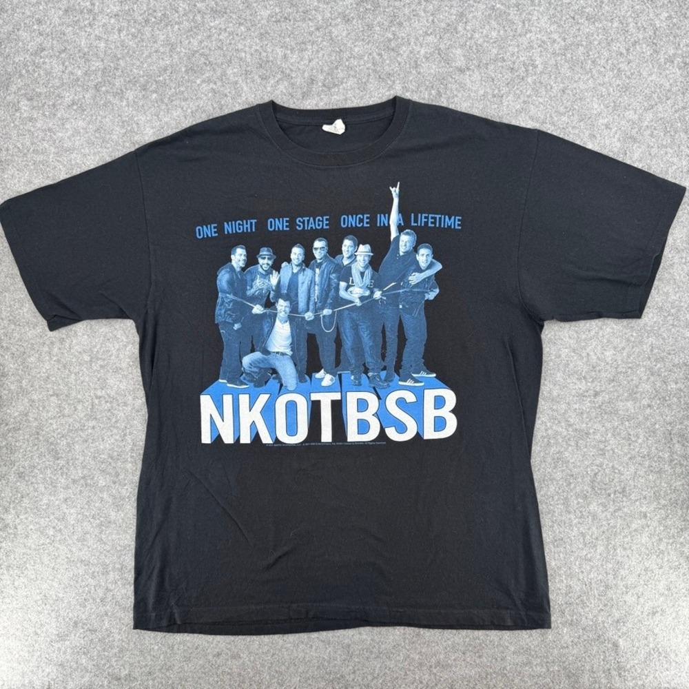 Anvil T-Shirt Mens XL NKOTBSB Once In A Lifetime Tour 2011 Black Graphic EUC